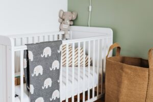 Panduan Memilih Tempat Tidur Bayi Baru Lahir